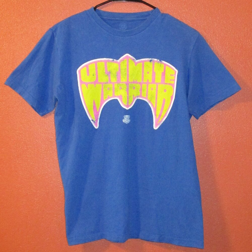 WWE Ultimate Warrior Shirt Woman Medium Blue Yellow Pink NWO WWF Wrestling Shirt